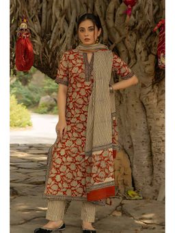 TERHA TAALI - Rust Printed Mandarin Neck Kurta Pant & Dupatta