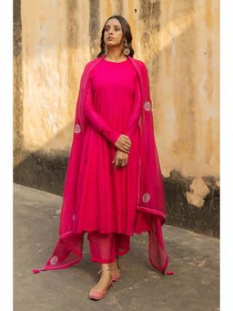 TERHA TAALI - Pink Solid/Plain Round Neck Anarkali Kurta Pant & Dupatta