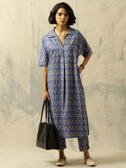 Black & Blah Blah - Blue Floral Collar Neck Kurta & Pant