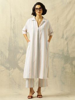 Black & Blah Blah - White Embroidered Collar Neck Kurta & Pant