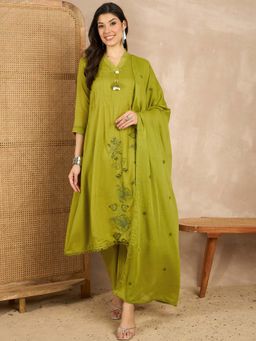 CHETI - Green Embroidered V-Neck Kurta Pant & Dupatta