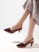 Maroon color option, Currently selected