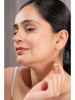 AARSEE OFFICIAL - Anti-Tarnish 22Kt Gold-Plated Monstera Sui-Dhaga Earrings