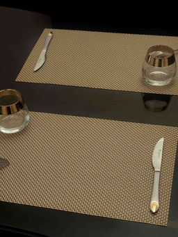 OBSESSIONS - Set of 6 Heat Resistant PVC Solid Placemat, Gold