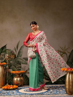 Silk Land - Green Women Cotton Blend Digital Printed Saree with Unstitched Blouse