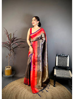 Elora - Green Silk Tassels Woven Handloom Saree with Unstitched Blouse
