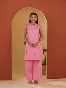 Meeshara - Pink Cotton Boat Neck Hand Embroidery Solid Kurta with Pant
