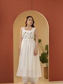 White color option, Sold out, Currently selected