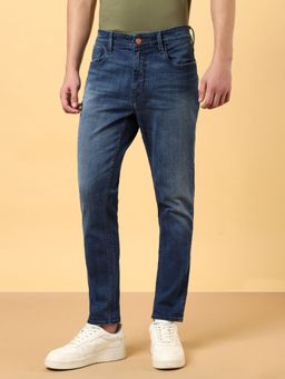 Wrangler - Men's Blue Millard Straight Fit Mid Rise Light Fade Jeans