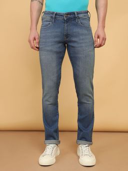 Wrangler - Men's Blue Skanders Slim Fit Low Rise Light Fade Jeans