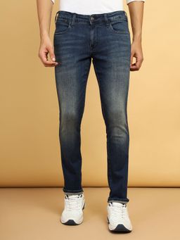 Wrangler - Men's Blue Skanders Slim Fit Low Rise Heavy Fade Jeans