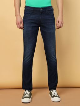 Wrangler - Men's Blue Skanders Slim Fit Low Rise Light Fade Jeans