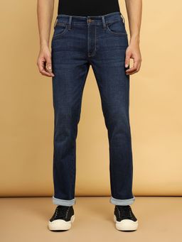 Wrangler - Men's Blue Millard Straight Fit Mid Rise Light Fade Jeans