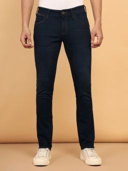 Wrangler - Men's Blue Skanders Slim Fit Low Rise Light Fade Jeans