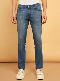 Wrangler - Men's Blue Skanders Slim Fit Low Rise Light Fade Jeans