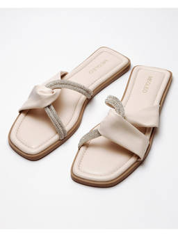 Megleo - Off White Pu Square Toe Pair Of Flats