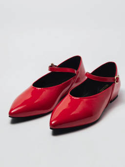 Megleo - Red Pu Pointed Toe Pair Of Ballerinas