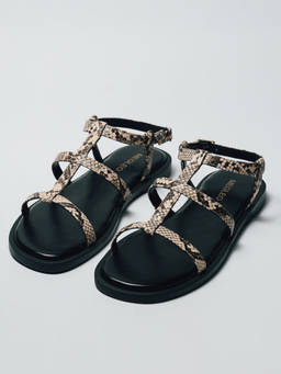 Megleo - Beige Pu Square Toe Pair Of Sandals