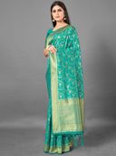 Green color option, Sold out, Currently selected