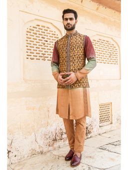 Soniya G - Ombre Kurta Matched with Printed Jacket and Off White Box Pant