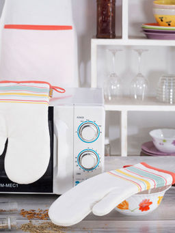 Maspar - Evita Red and Cream Woven Oven Mitt (Set of 2)