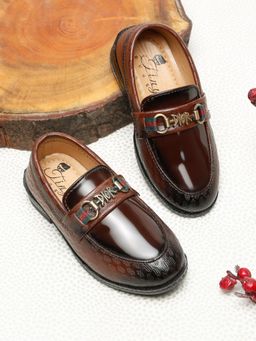 Tiny Bugs - Brown Synthetic Round Toe Pair Of Loafers