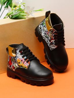 Tiny Bugs - Black Synthetic Round Toe Pair Of Boots