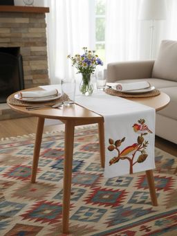 Izaafa - White Golden Hour Southwestern Table Runner