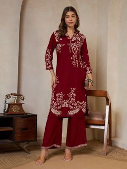 Shopping Queen - Maroon Floral Printed Rayon Kurta and Palazzo