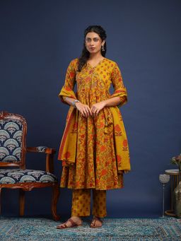 MEENA BAZAAR - Floral Printed Cotton Yellow Kurta with Pant and Dupatta