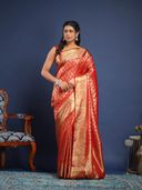 Red color option, Sold out, Currently selected