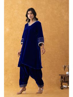 Rangpur - Women Velvet Royal Blue Lace Work Kurta and Salwar Set