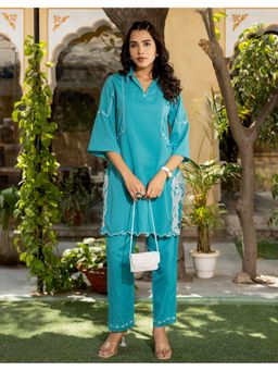 STUDIO MISRI - Turquoise Embroidered Kurta and Pant Co-Ord