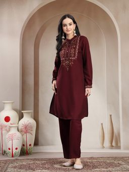 Nayam by lakshita - Purple Embroidered Mandarin Collar Bishop Sleeves Kurta and Pant