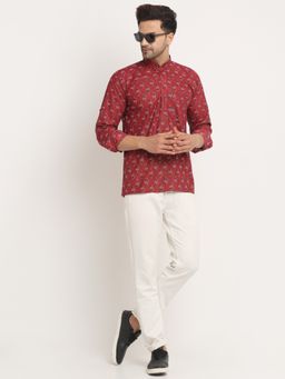 Kraft India - Men Cotton Jaipuri Printed Maroon Short Kurta with Roll-Up Sleeves