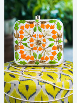 NR by Nidhi Rathi - Embroidered White Clutch