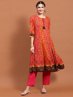 Shree - Women Liva Rayon Orange Floral Print Kurta