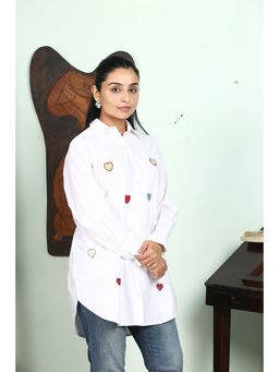 IMROZ HOUSE - White Heart Embellishment Shirt