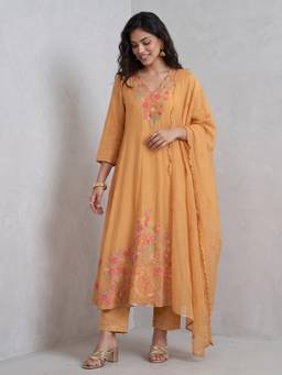 Gajra Gang - Women Peach Embroidered Mul Chanderi Anarkali Kurta and Pant with Dupatta