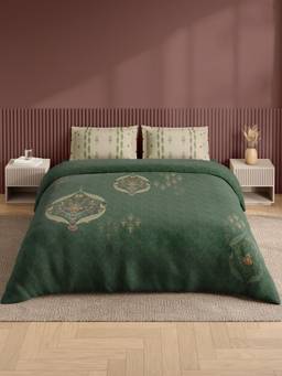 SPACES - Neo Dark Green Ornate Large Bedsheet With 2 Pillow Covers