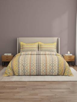 Welspun - Riva Light Yellow Geometric Polycotton 120 Tc Double Bedding with 2 Pillow Covers