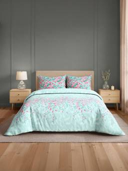 Welspun - Samya Light Blue Floral 120 Tc Large Bedding with 2 Pillow Covers