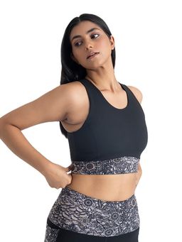 Hunnit - Majestic Flora 2 in 1 Round Neck Full Coverage Stretchable Sports Bra for Women