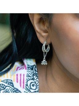 Shaya by CaratLane - 925 Silver Shaya by CaratLane Allurement Earrings in Oxidised