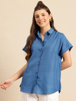 Qurvii - Curved Hemline Indigo Blue Cotton Slub Regular Fit Shirt