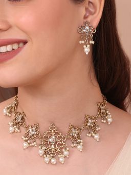 Fida - Traditional Gold-Tone Floral Choker Necklace And Earrings Set