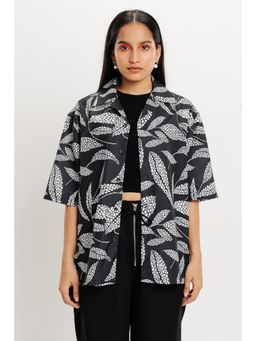 FREAKINS - Graphite Leaf Resort Collar Women's Shirt