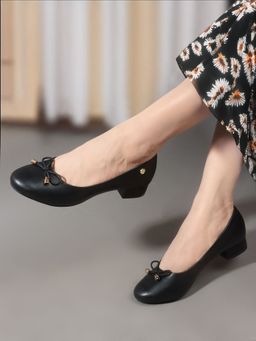 Carlton London - Black Solid Casual Round Toe Women's Pumps