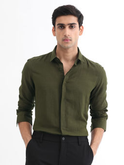Rare Rabbit - Throner Primary Olive Solid Shirt