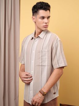 LOCOMOTIVE - Men Beige Dobby Stripes Oversized Shirt